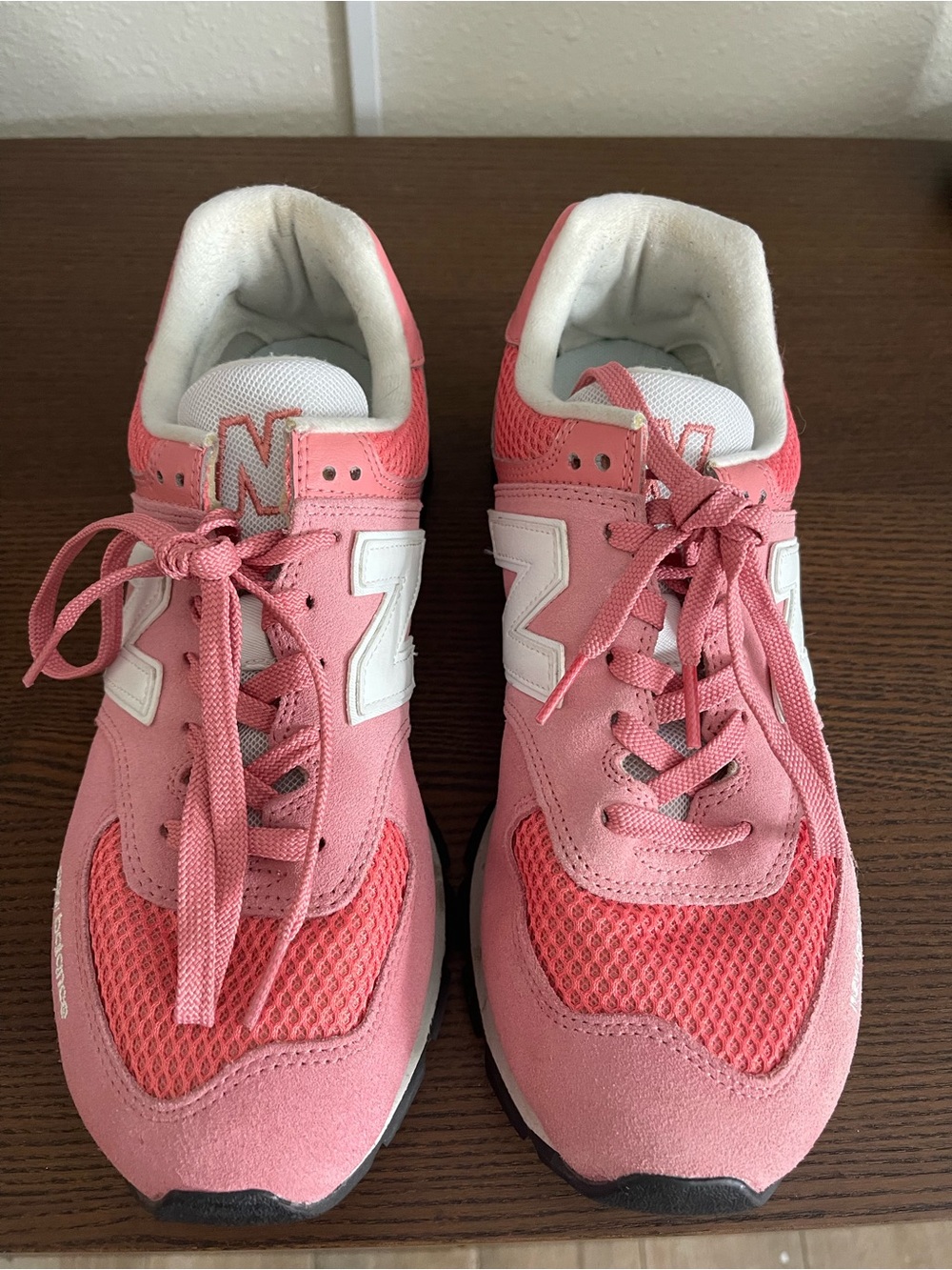 New Balance Pink women’s 11, men’s 9.5 Athletic Sneakers